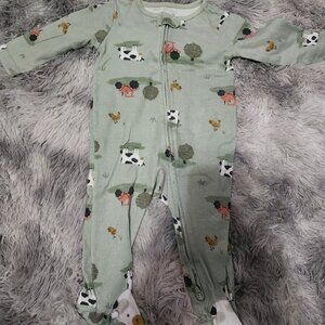 Bundle of 4 Carter's Sleepers 9 months